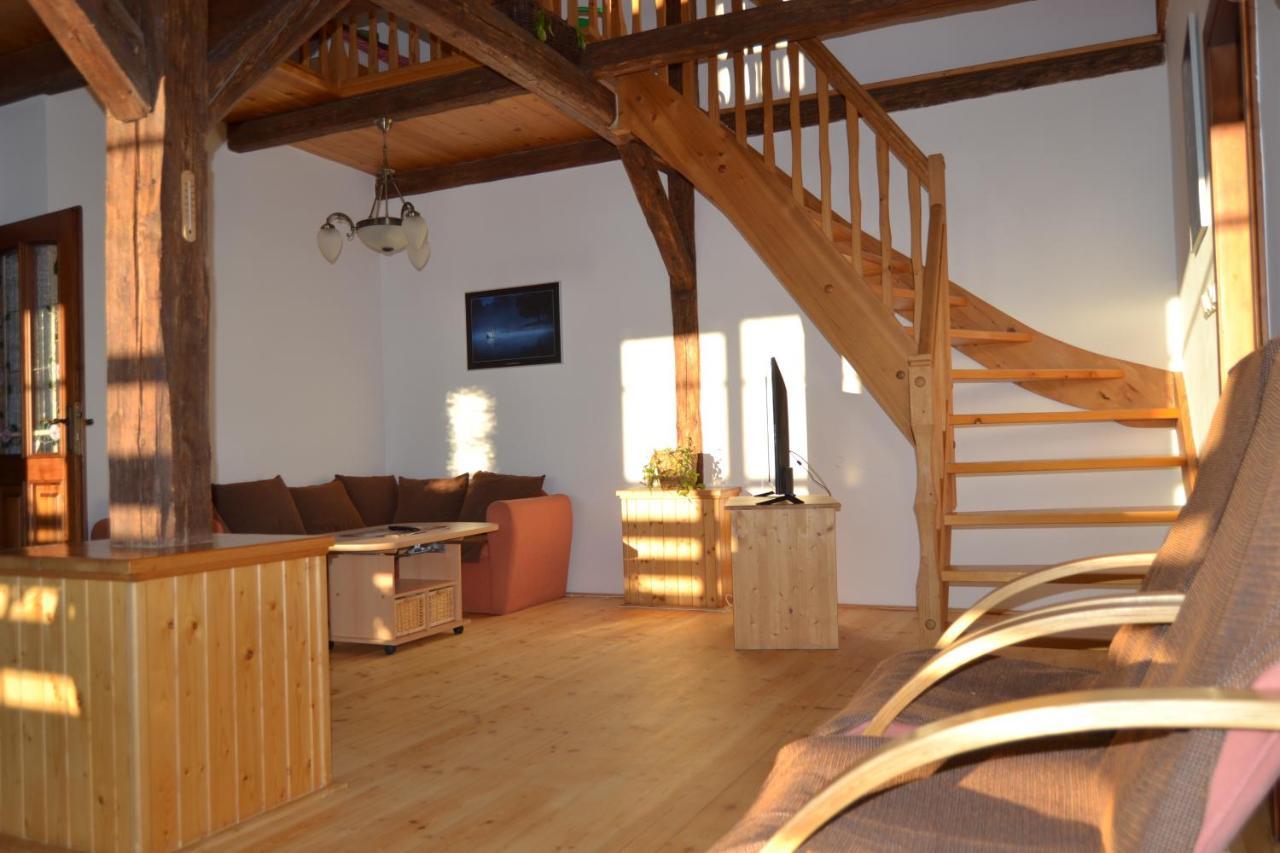 Ubytovani Na Hajence Bystrice nad Pernstejnem Exterior photo